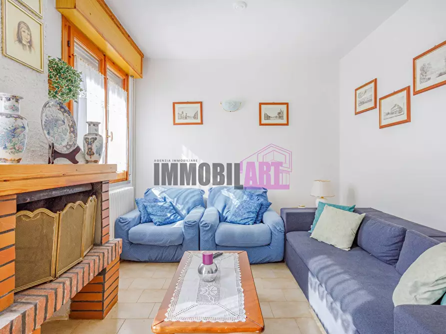 Immagine 19 di Villetta a schiera in vendita  in Via Giacomo Notari 43 a Ramiseto
