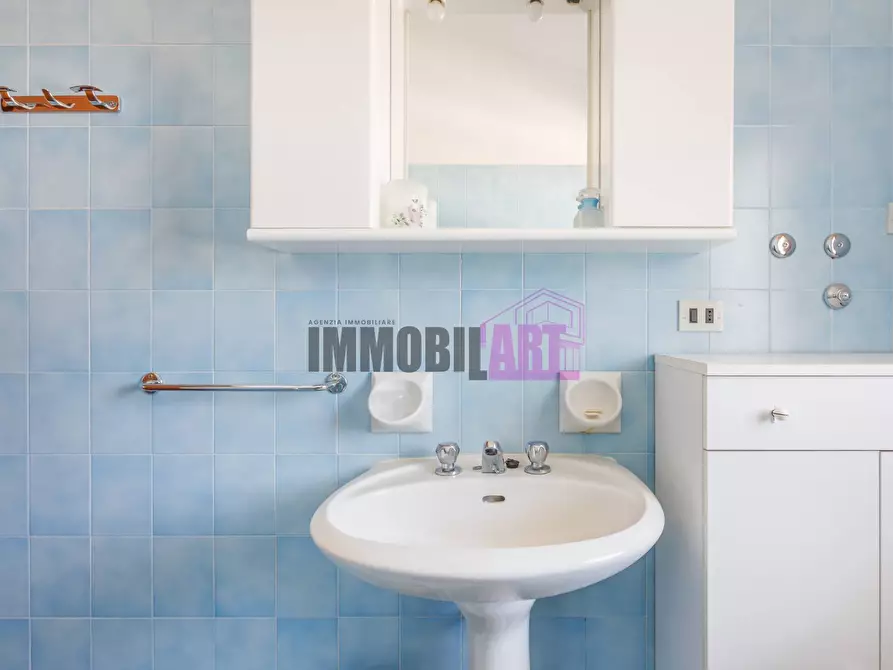 Immagine 32 di Villetta a schiera in vendita  in Via Giacomo Notari 43 a Ramiseto