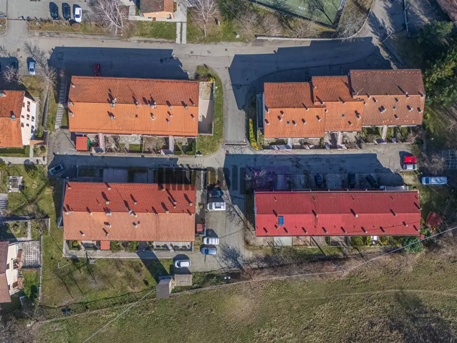 Immagine 40 di Villetta a schiera in vendita  in Via Giacomo Notari 43 a Ramiseto