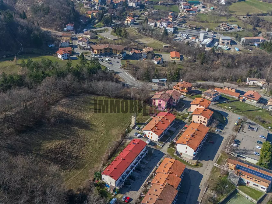 Immagine 44 di Villetta a schiera in vendita  in Via Giacomo Notari 43 a Ramiseto