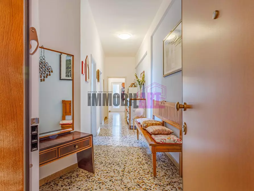 Immagine 2 di Appartamento in vendita  in Via Selvapiana 1 a Reggio Nell'emilia