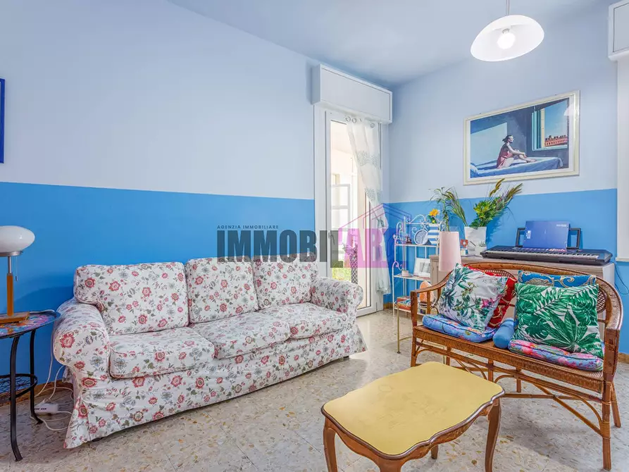 Immagine 11 di Appartamento in vendita  in Via Selvapiana 1 a Reggio Nell'emilia