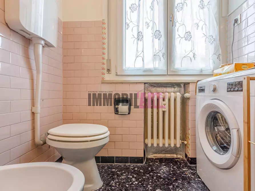 Immagine 22 di Appartamento in vendita  in Via Selvapiana 1 a Reggio Nell'emilia