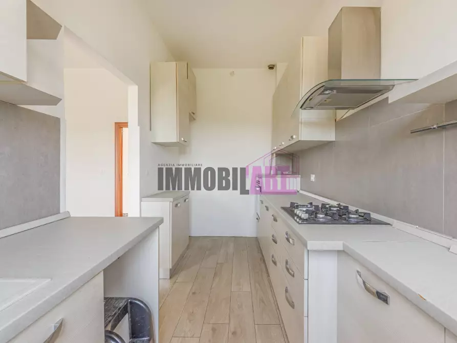Immagine 11 di Appartamento in vendita  in Via San Lorenzo A Monte 33 a Rimini