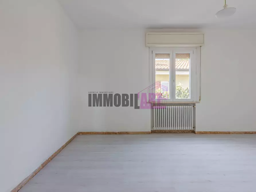 Immagine 27 di Appartamento in vendita  in Via San Lorenzo A Monte 33 a Rimini