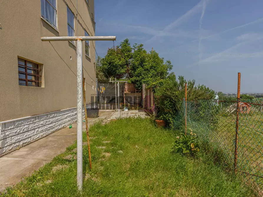 Immagine 38 di Appartamento in vendita  in Via San Lorenzo A Monte 33 a Rimini