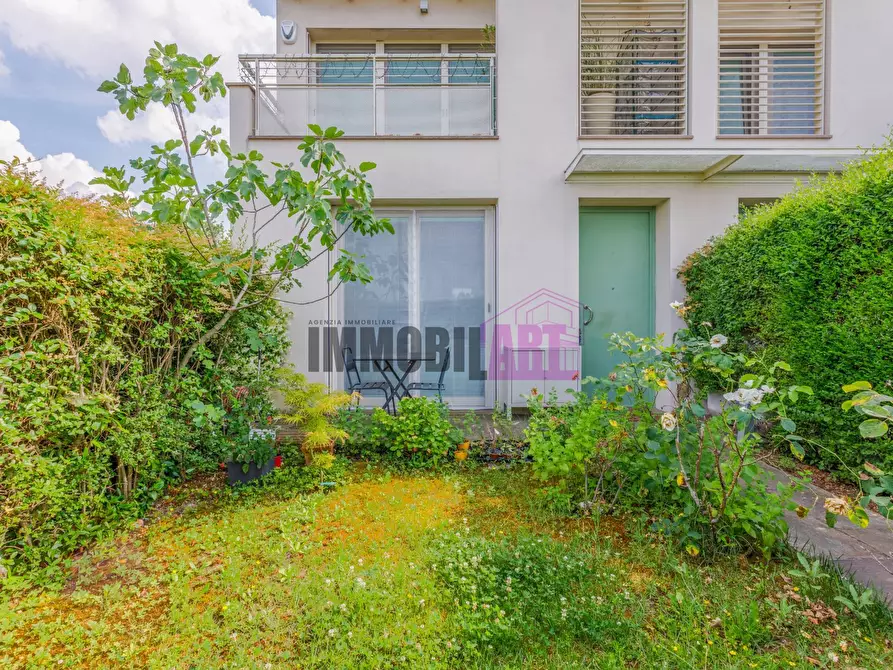 Immagine 34 di Villetta a schiera in vendita  in Via Francesca 9 a Reggio Nell'emilia