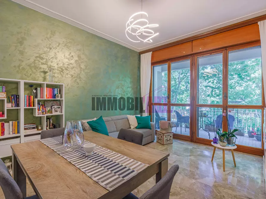Immagine 1 di Appartamento in vendita  in Viale Risorgimento 55/2 a Reggio Nell'emilia