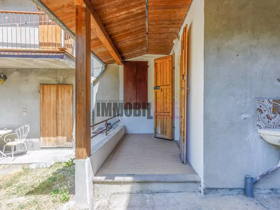 Immagine 3 di Casa indipendente in vendita  in VIA BATTILOCCHI 67 a Bore