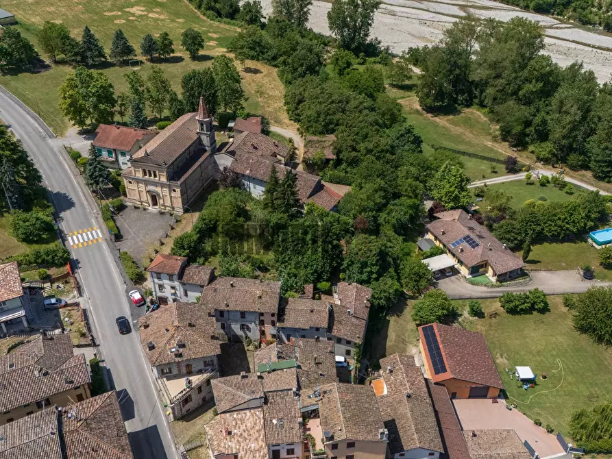 Immagine 37 di Casa indipendente in vendita  in VIA BATTILOCCHI 67 a Bore