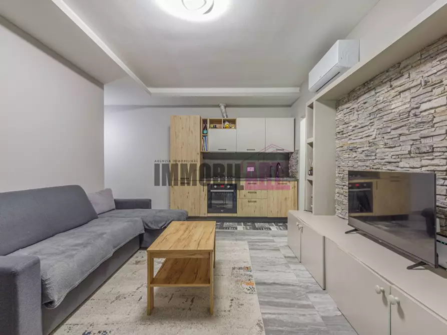 Immagine 3 di Appartamento in vendita  in Via Accursio Da Reggio 21 a Reggio Nell'emilia