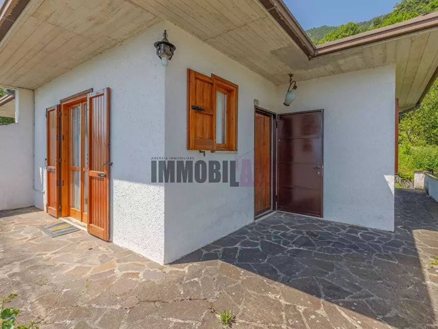 Immagine 6 di Appartamento in vendita  in VIA PRA DA BONT 16 a Calvagese Della Riviera