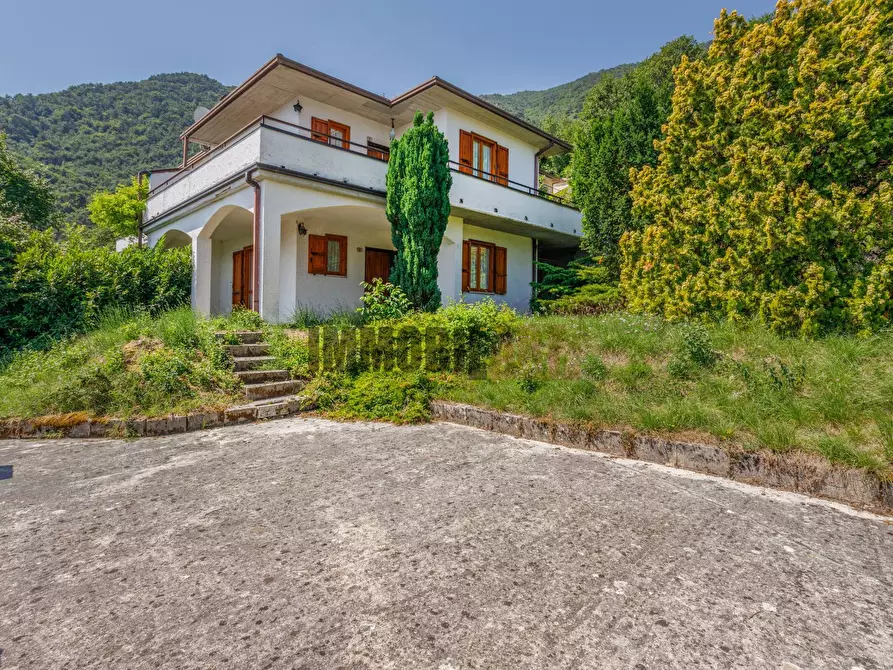 Immagine 1 di Appartamento in vendita  in VIA PRA DA BONT 18 a Calvagese Della Riviera