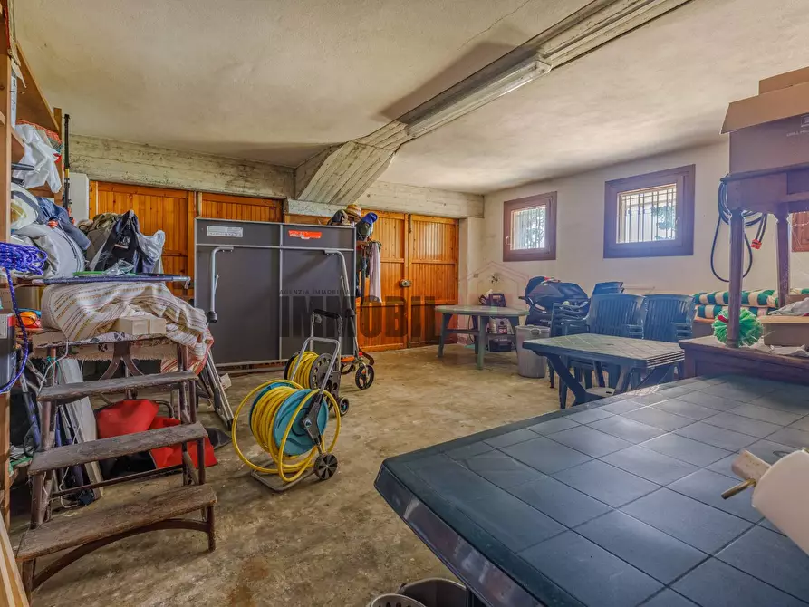 Immagine 46 di Villa in affitto  in LOCALITA' RONCAGLIO CADRAZZOLE a Canossa