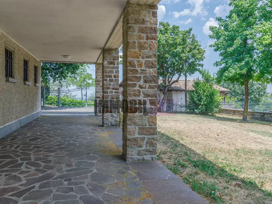 Immagine 55 di Villa in affitto  in LOCALITA' RONCAGLIO CADRAZZOLE a Canossa