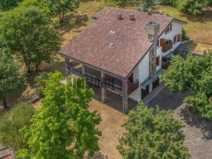 Immagine 14 di Villa in vendita  in LOCALITA' RONCAGLIO CADRAZZOLE a Canossa