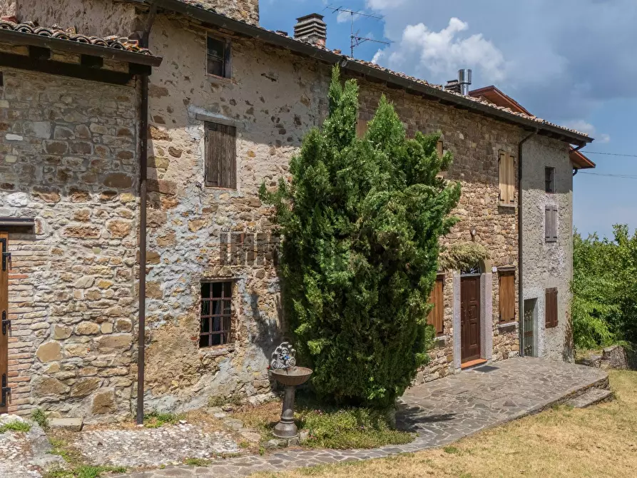 Immagine 25 di Villa in vendita  in LOCALITA' RONCAGLIO CADRAZZOLE a Canossa