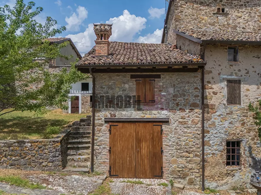 Immagine 26 di Villa in vendita  in LOCALITA' RONCAGLIO CADRAZZOLE a Canossa