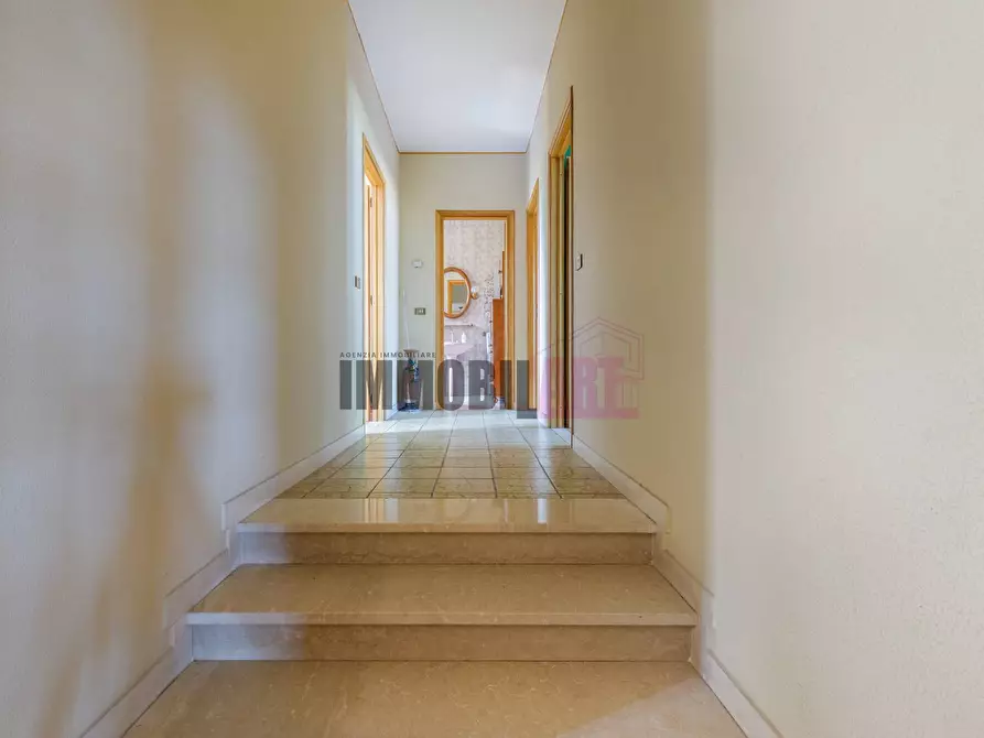 Immagine 53 di Villa in vendita  in LOCALITA' RONCAGLIO CADRAZZOLE a Canossa