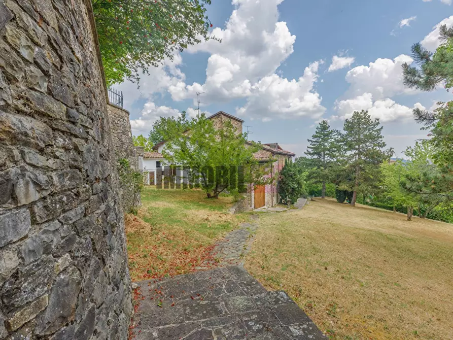 Immagine 71 di Villa in vendita  in LOCALITA' RONCAGLIO CADRAZZOLE a Canossa