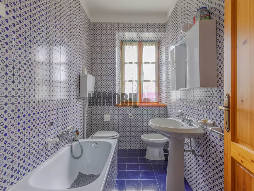 Immagine 82 di Villa in vendita  in LOCALITA' RONCAGLIO CADRAZZOLE a Canossa