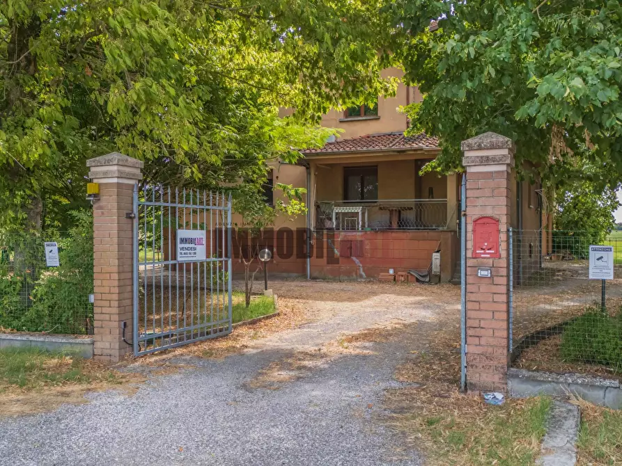Immagine 3 di Casa indipendente in vendita  in Via Ponte Forca 22 a Cadelbosco Di Sopra