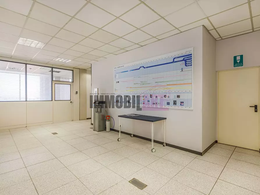 Immagine 13 di Locale commerciale in vendita  in Via Augusto Piccard 16/G a Reggio Nell'emilia