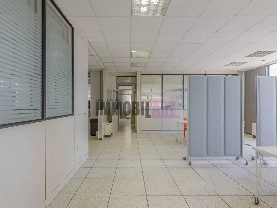Immagine 15 di Locale commerciale in vendita  in Via Augusto Piccard 16/G a Reggio Nell'emilia