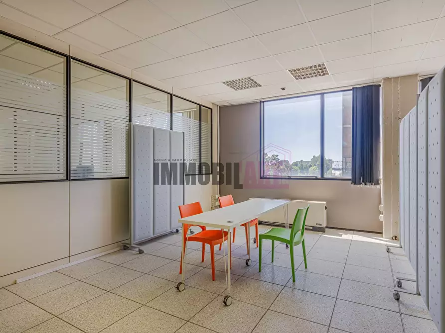 Immagine 17 di Locale commerciale in vendita  in Via Augusto Piccard 16/G a Reggio Nell'emilia
