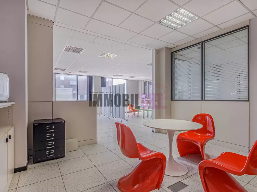 Immagine 22 di Locale commerciale in vendita  in Via Augusto Piccard 16/G a Reggio Nell'emilia