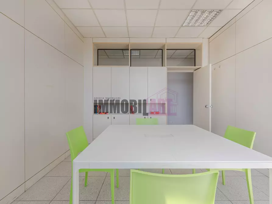 Immagine 36 di Locale commerciale in vendita  in Via Augusto Piccard 16/G a Reggio Nell'emilia