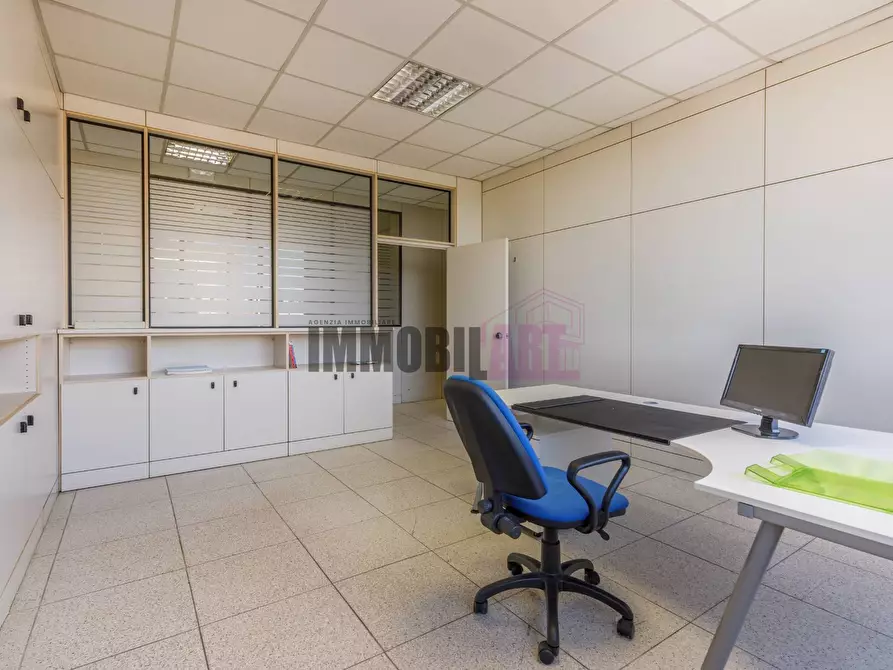 Immagine 42 di Locale commerciale in vendita  in Via Augusto Piccard 16/G a Reggio Nell'emilia