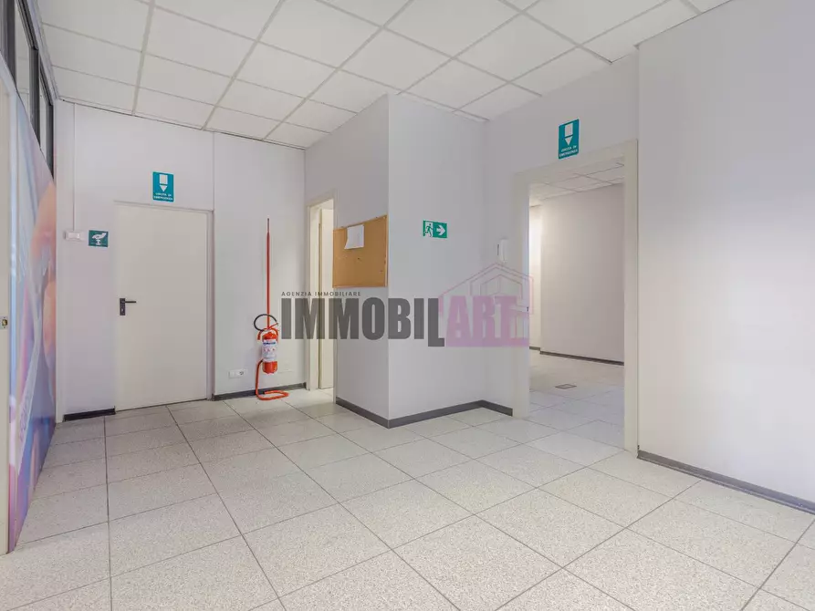 Immagine 43 di Locale commerciale in vendita  in Via Augusto Piccard 16/G a Reggio Nell'emilia