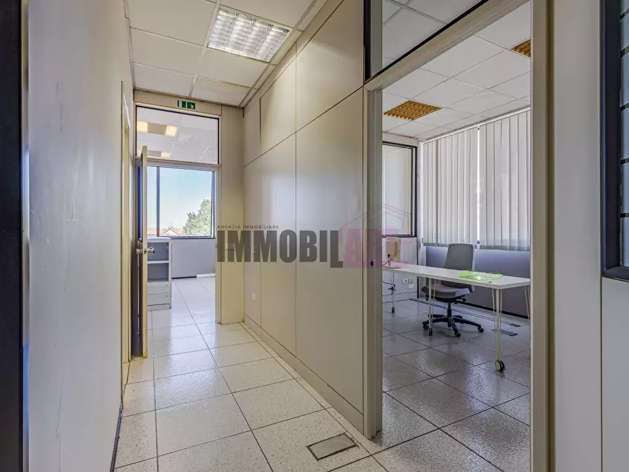 Immagine 47 di Locale commerciale in vendita  in Via Augusto Piccard 16/G a Reggio Nell'emilia