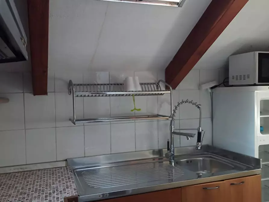 Immagine 5 di Attico in affitto  a Albenga