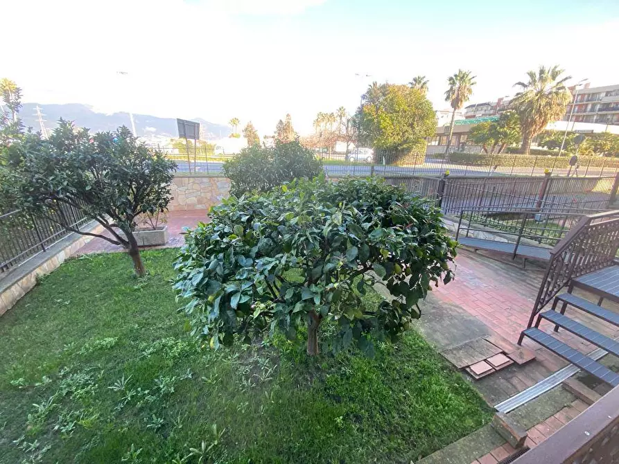 Immagine 1 di Appartamento in affitto  in via torino a Albenga