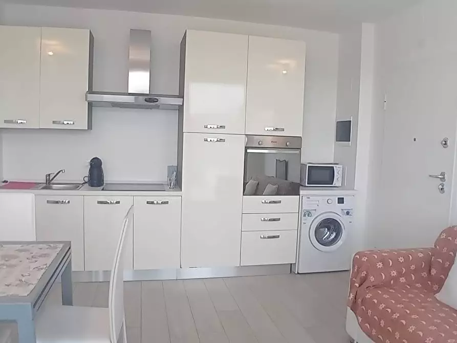 Immagine 2 di Appartamento in affitto  in Via Felice Chiesa 49 a Albenga