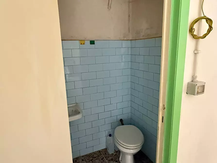 Immagine 8 di Ufficio in affitto  in Via Cascione 14 a Albenga