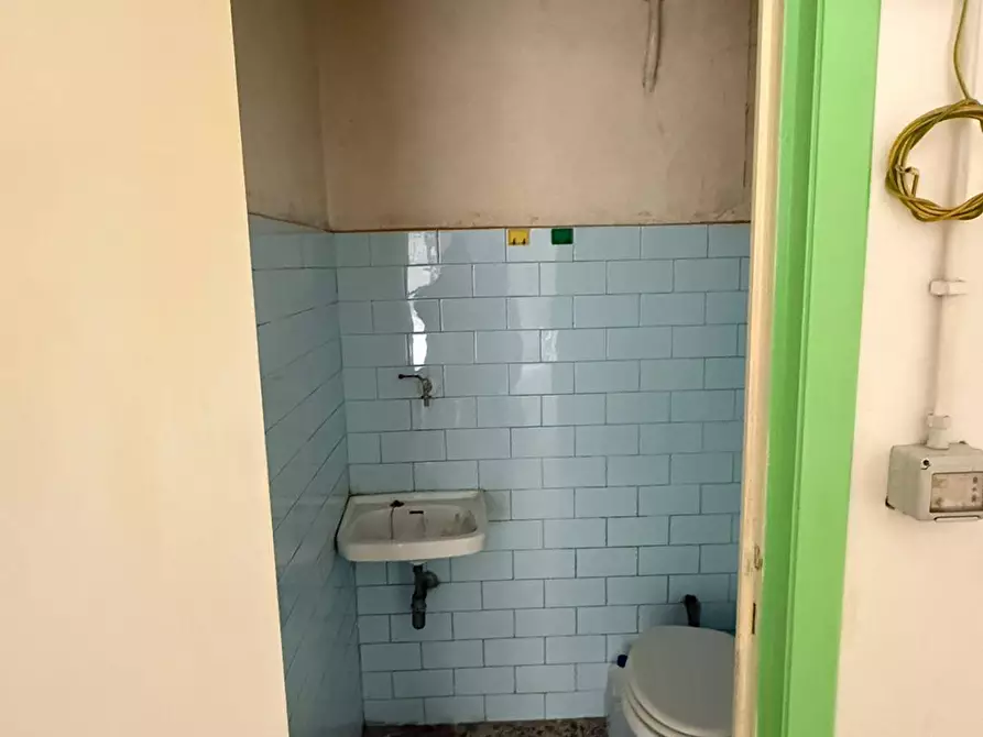 Immagine 7 di Ufficio in affitto  in Via Cascione 14 a Albenga