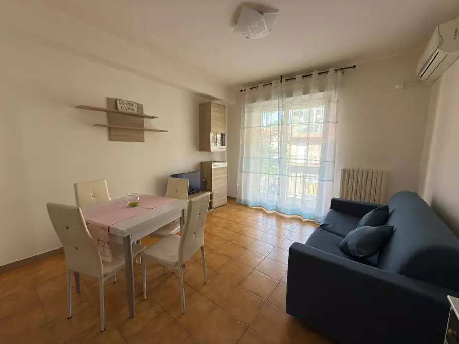 Immagine 1 di Appartamento in affitto  in Via Palmiro Togliatti 11 a Albenga