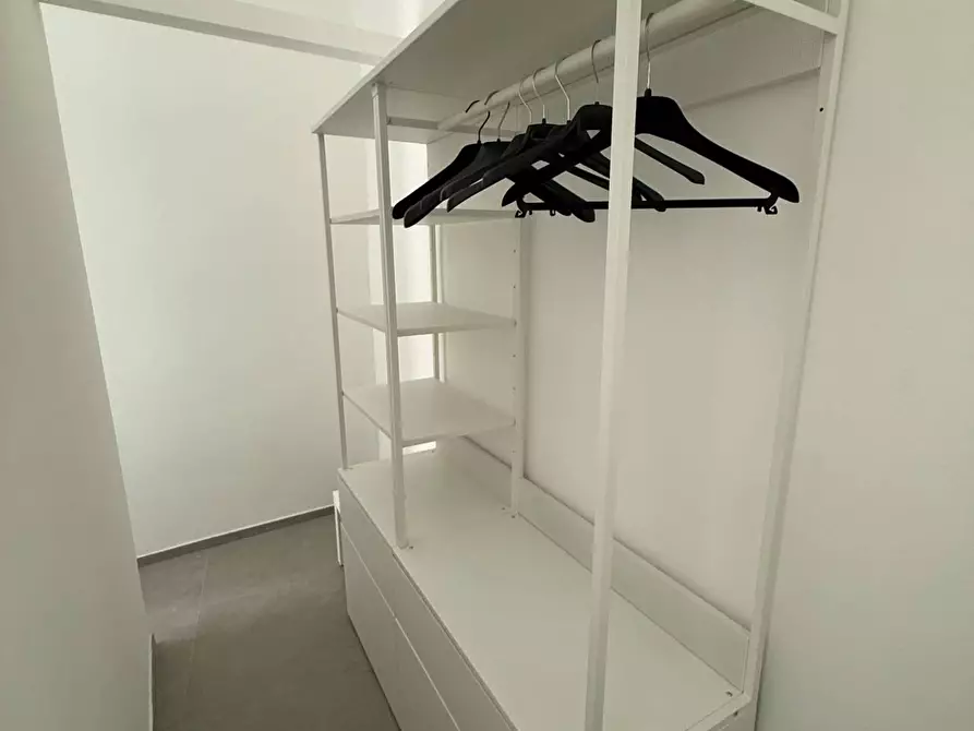 Immagine 11 di Appartamento in affitto  in Via Delle Medaglie D'Oro 96 a Albenga