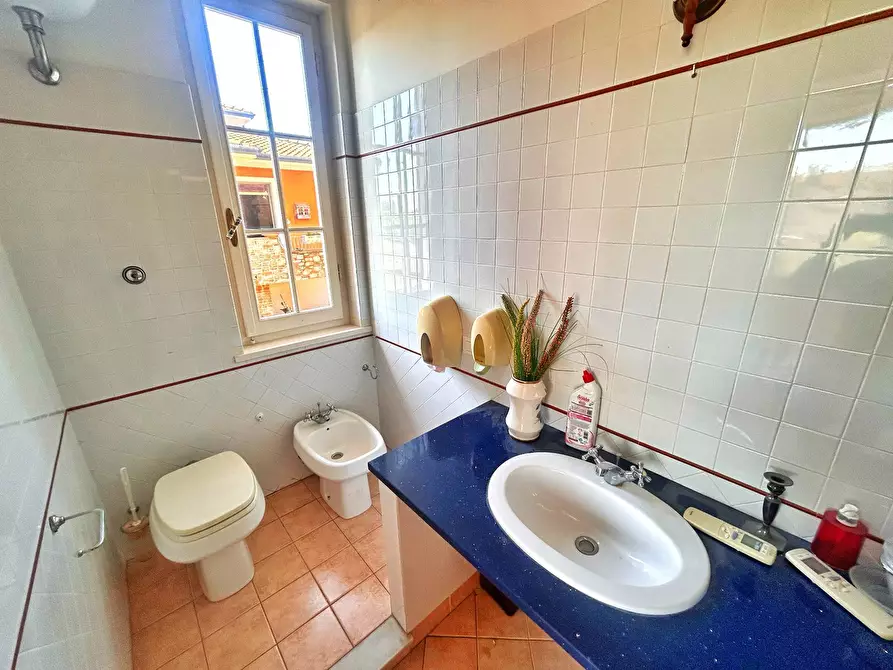 Immagine 26 di Villa in vendita  in via butterfly a Viareggio