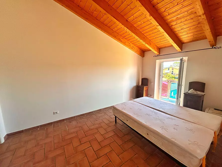 Immagine 34 di Villa in vendita  in via butterfly a Viareggio