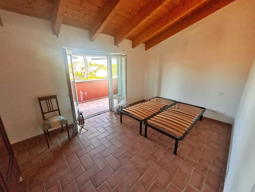 Immagine 37 di Villa in vendita  in via butterfly a Viareggio
