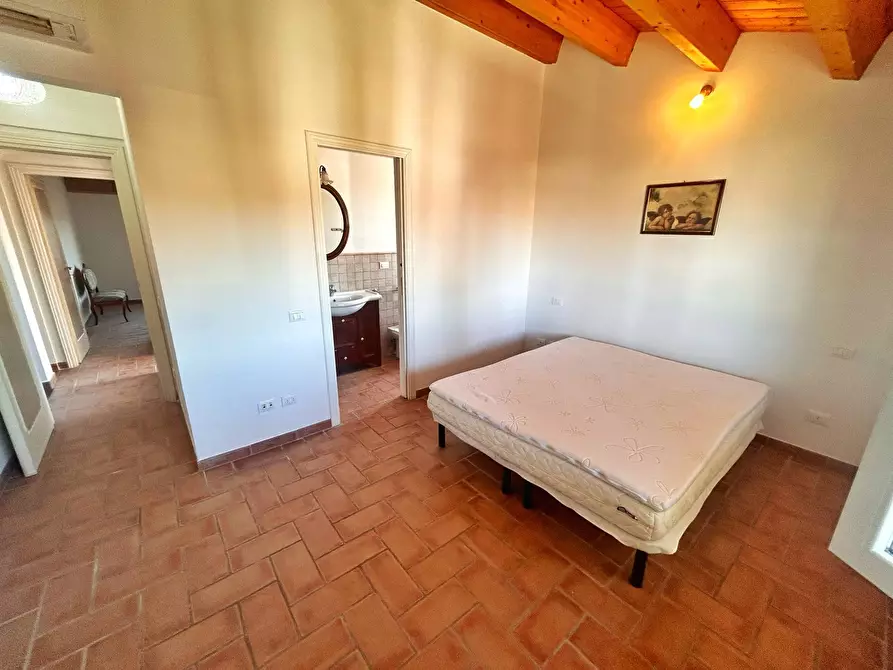 Immagine 51 di Villa in vendita  in via butterfly a Viareggio