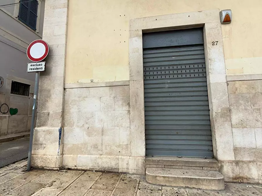 Immagine 11 di Locale commerciale in vendita  in CORSO AMEDEO a Giovinazzo