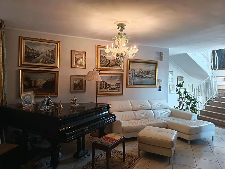Immagine 12 di Villa in vendita  in VIA MONTEGRAPPA 19 a Rivoli