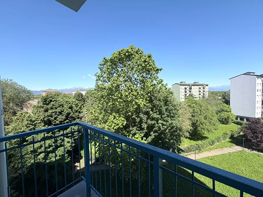 Immagine 1 di Appartamento in vendita  in via DI VITTORIO 31 a Venaria Reale
