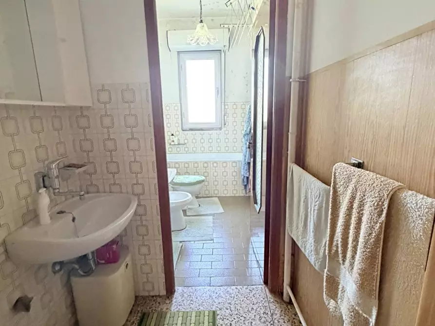 Immagine 11 di Appartamento in vendita  in via DI VITTORIO 31 a Venaria Reale