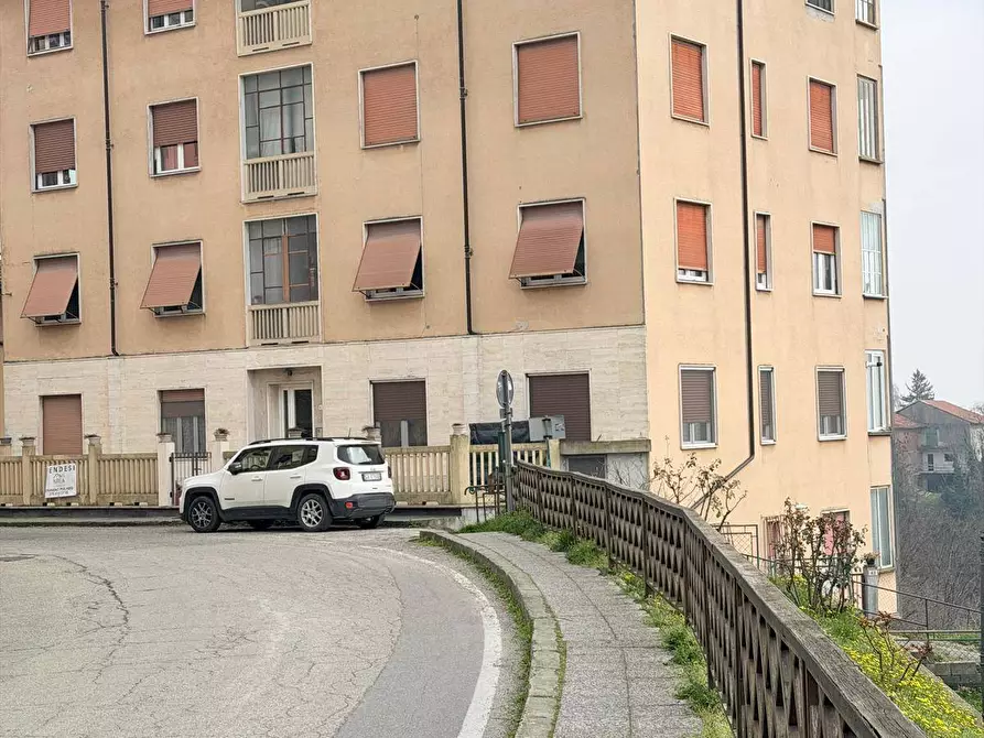 Immagine 3 di Appartamento in vendita  in corso PININ GIACHINO 47 a Cocconato